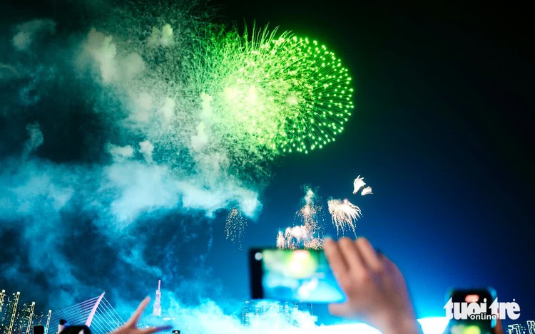 Where to watch fireworks, celebratory events in Ho Chi Minh City on April 30 evening?