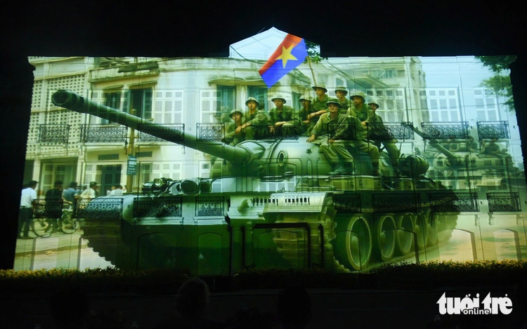 3D mapping show lights up Da Nang Museum to mark Vietnam’s Reunification Day