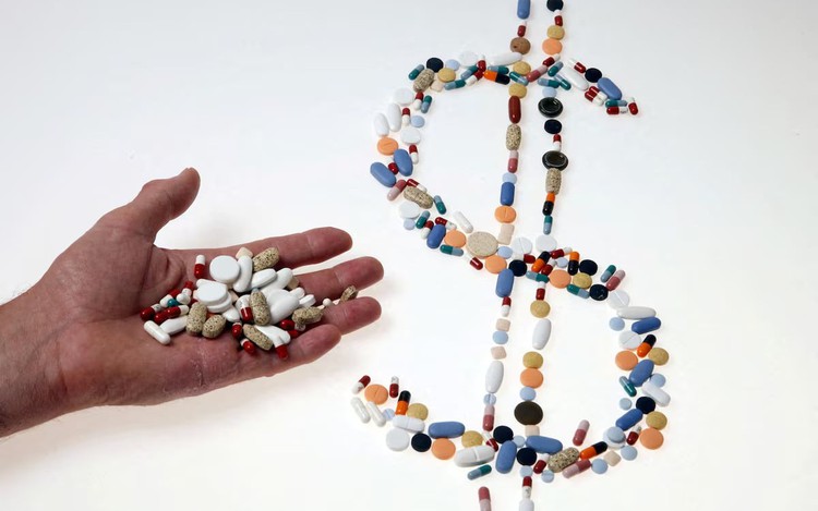 Trump's drug pricing order delivers blow to pharmacy benefit managers