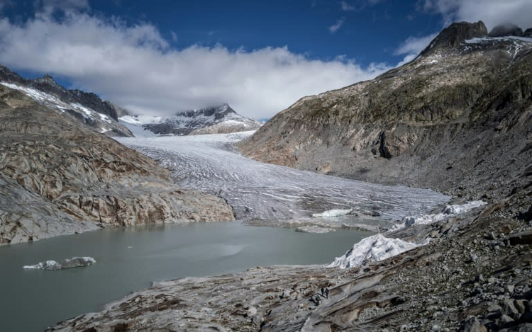 Snow cover of Swiss glaciers below average this year: study