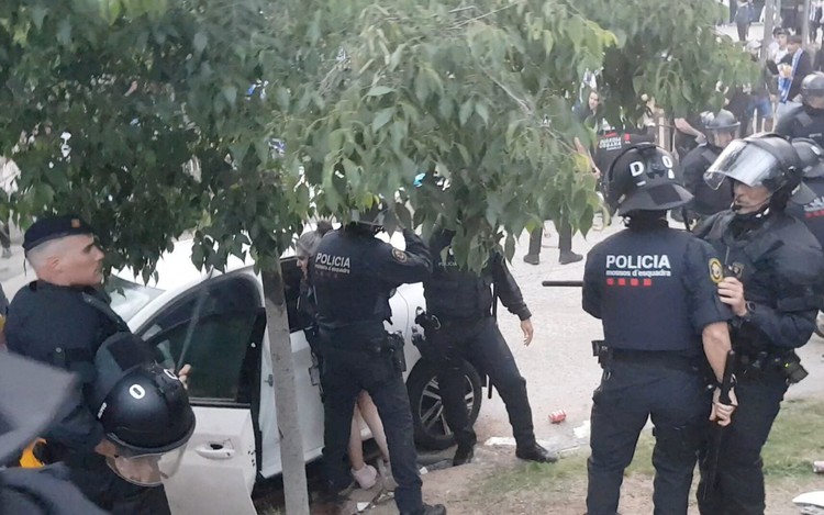 Thirteen hurt when car plows into crowd before Spanish soccer match
