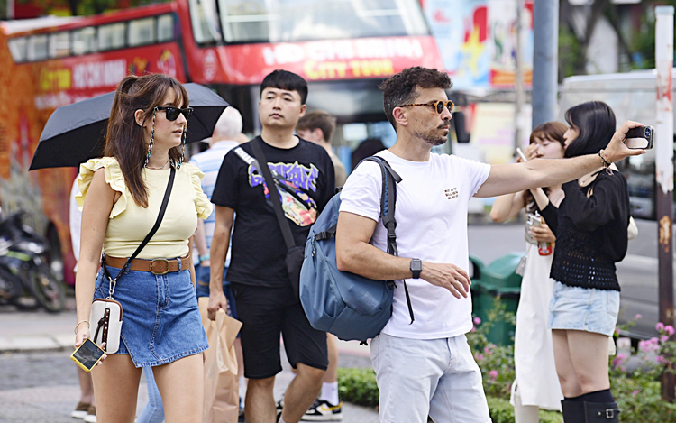 Vietnam’s tourism body proposes 10-year Golden Visa to attract global talent, investors