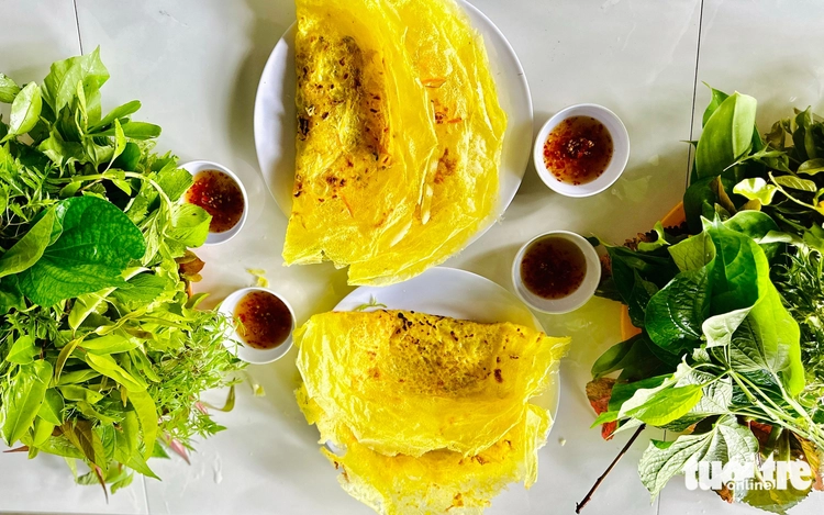 A tasty experience: ‘Banh xeo’ with wild greens at ‘Forbidden’ Mountain in southern Vietnam