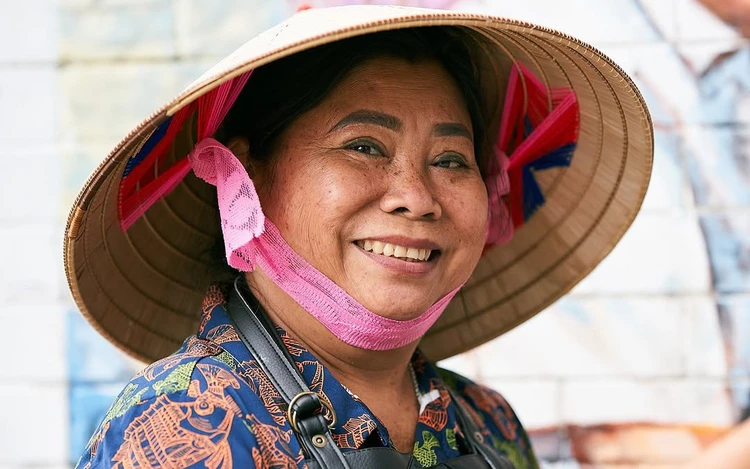 Vietnam’s ‘Lunch Lady,’ made famous by Anthony Bourdain, dies in Canada