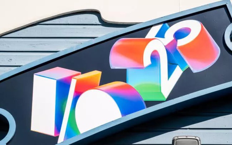 Google ramps up search with AI mode