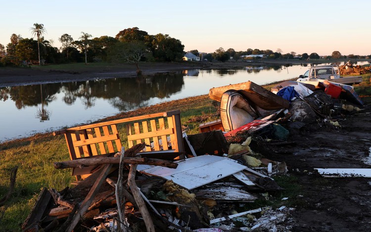 Sikh food charity serves up free hot meals for flood-hit Australians