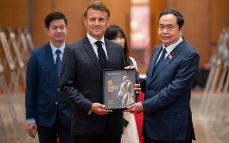 French president visits archaeological site beneath Vietnam’s NA building