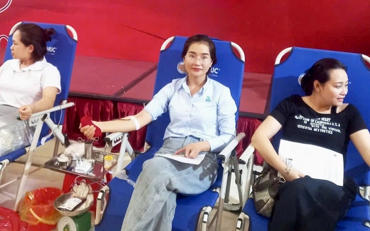Vietnamese woman donates blood 30 times in 15 years to save lives