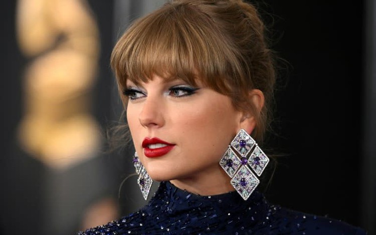 'My greatest dream' - Taylor Swift buys back rights to old music
