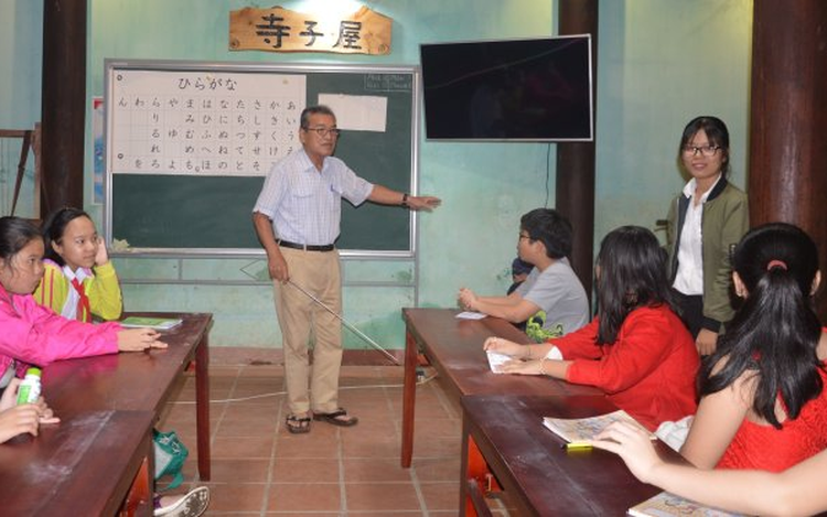 Vietnam aims to teach Japanese from grades 3 to 12 nationwide