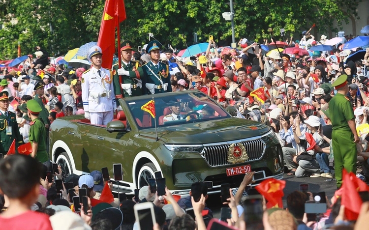 Vietnam to organize military parade, march for National Day celebrations in September