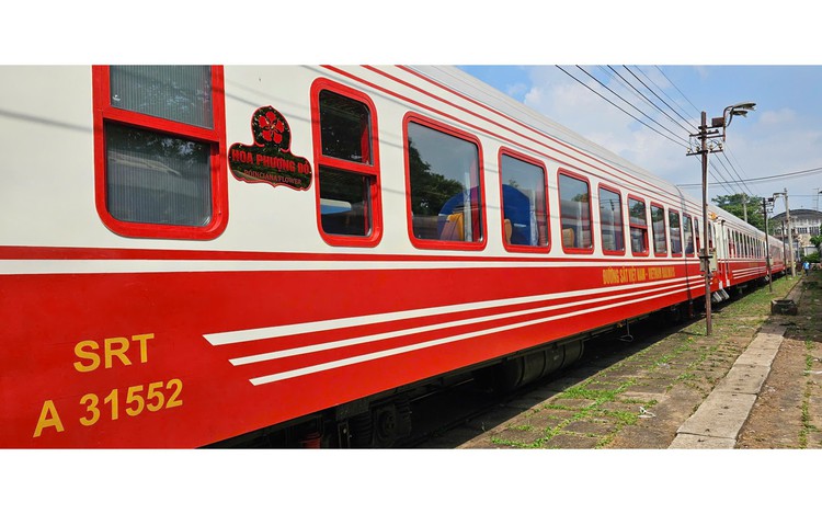 Vietnam to launch 20 luxury carriages on Hanoi-Hai Phong railway this week
