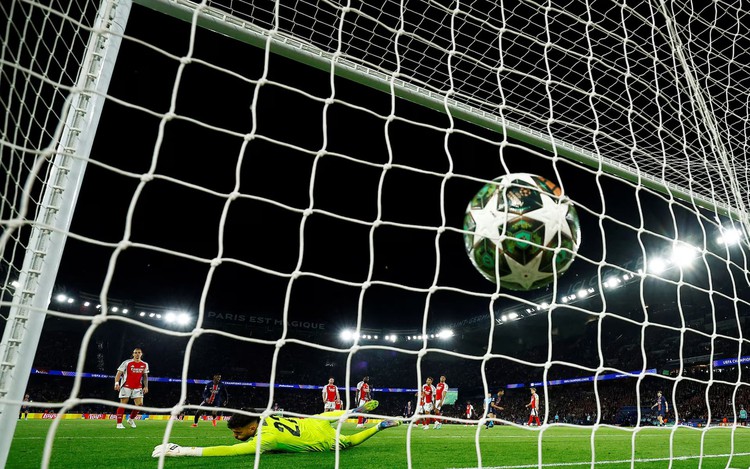 PSG see off Arsenal to earn second shot at Champions League title