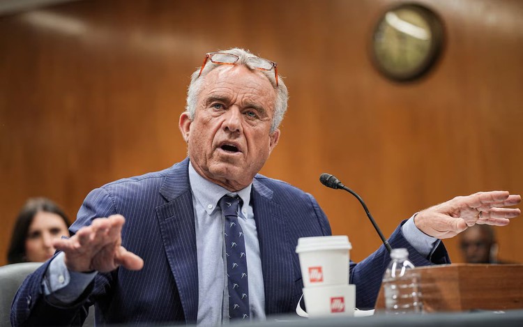 US Health Secretary Kennedy guts vaccine advisory committee