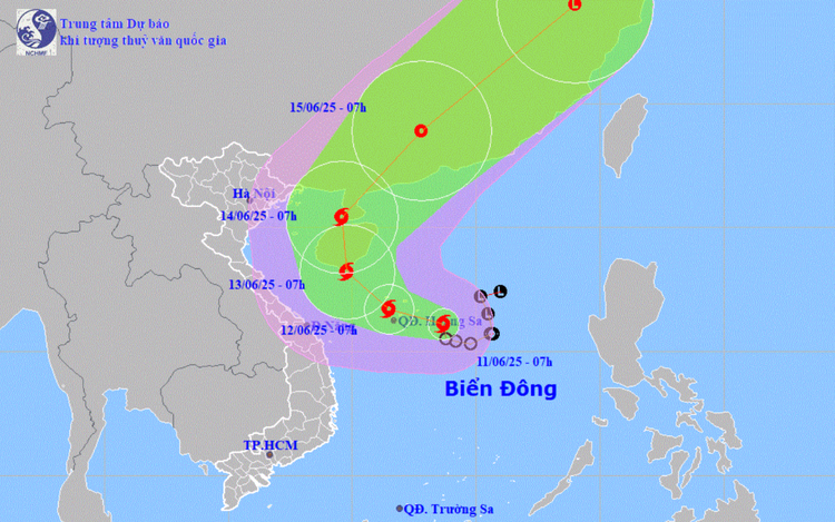 Tropical depression strengthens into storm in East Vietnam Sea