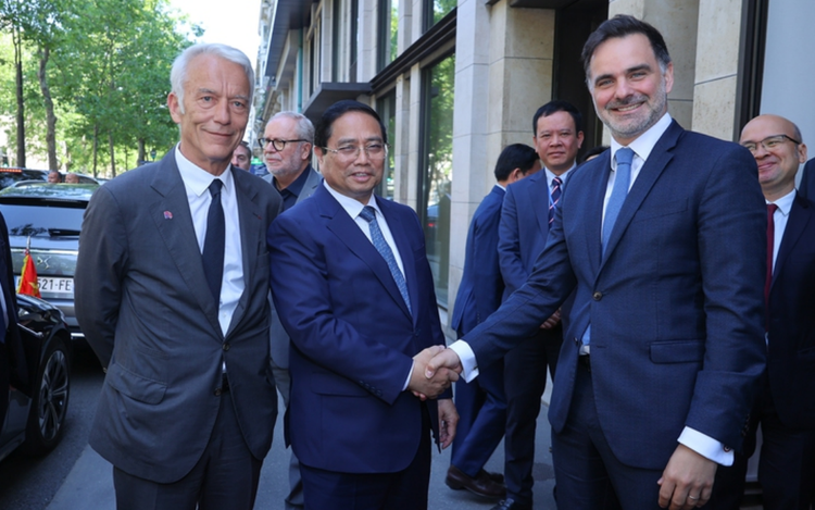 Breakfast @ Tuoi Tre News — June 12
