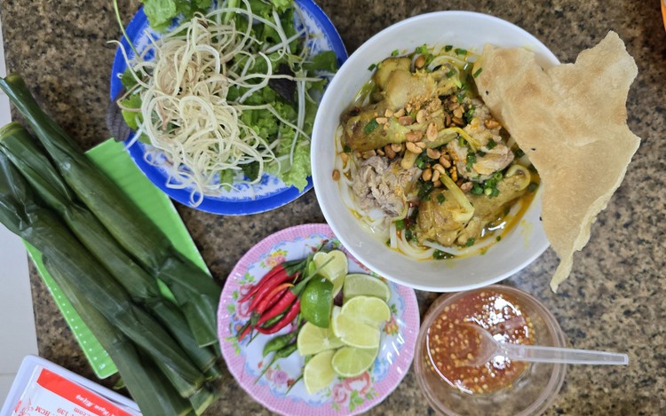 Ho Chi Minh City’s beloved ‘mi Quang’ serves comfort — and community — by the bowl