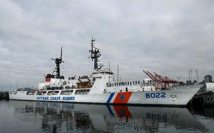 US transfers third coast guard cutter to Vietnam