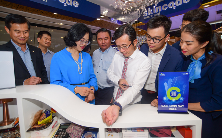 Cashless Day 2025 kicks off in Ho Chi Minh City, driving digital economy forward