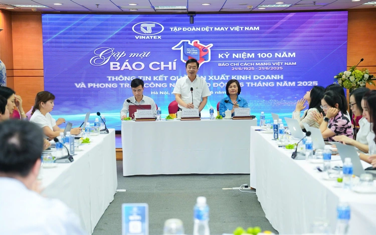 Vietnam’s national textile group sees profit jump nearly 200% after US delays tariff decision