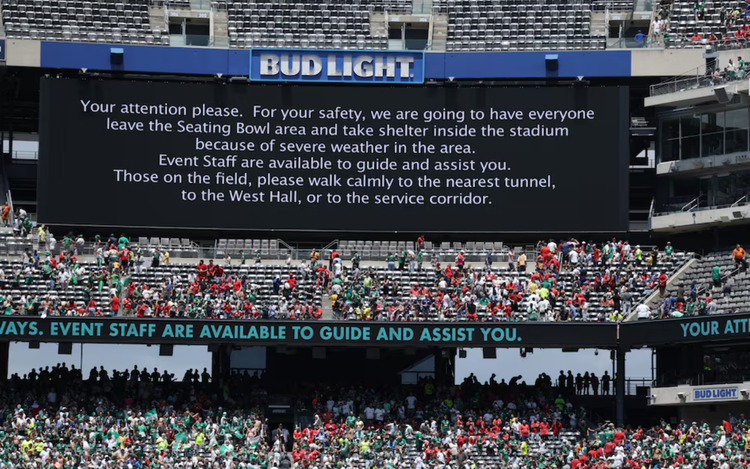 Thunderstruck: After heat, Club World Cup weathers storms and threat of lightning
