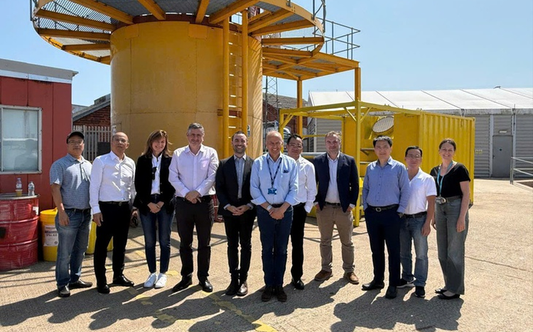 Private investment key to advancing Vietnam’s renewable energy: British consul general