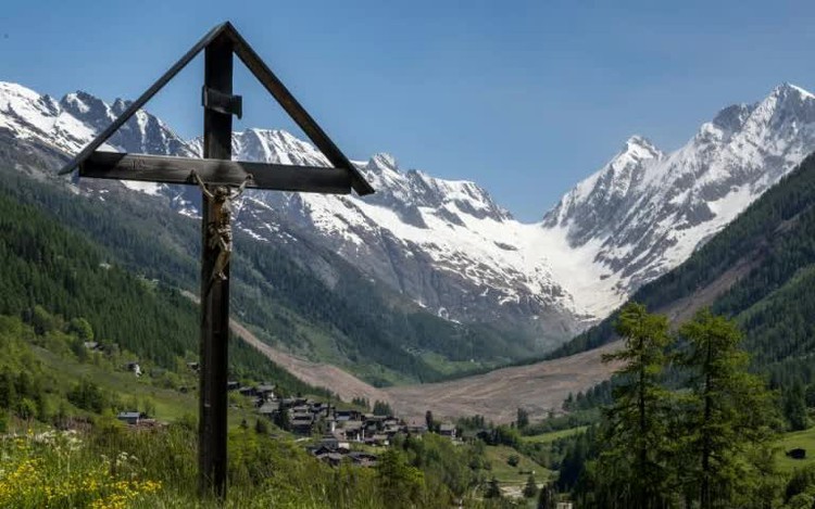 Swiss glacier collapse could cost huge sums: insurers