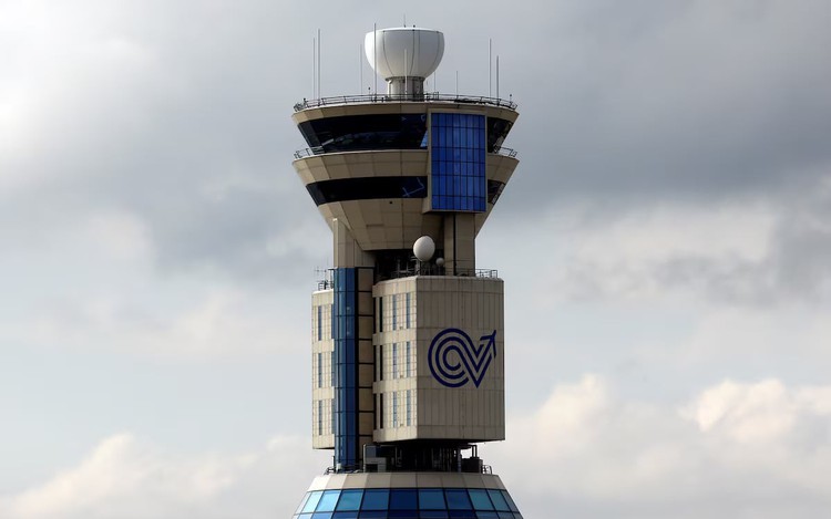 Radar glitch caused flight halt in northern Italy, air traffic controller says