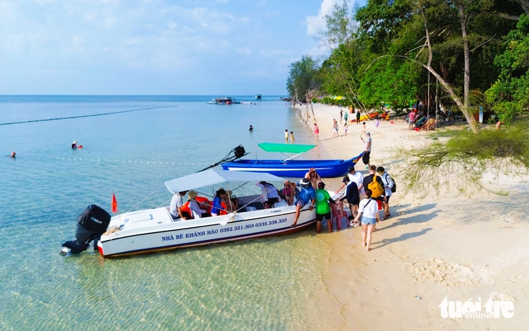Vietnam’s Phu Quoc tourism faces infrastructure, environmental, service quality challenges: officials