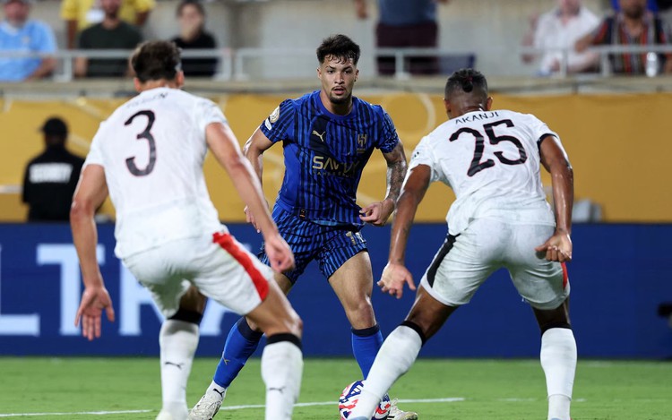Leonardo double earns Al-Hilal shock Club World Cup win over Manchester City