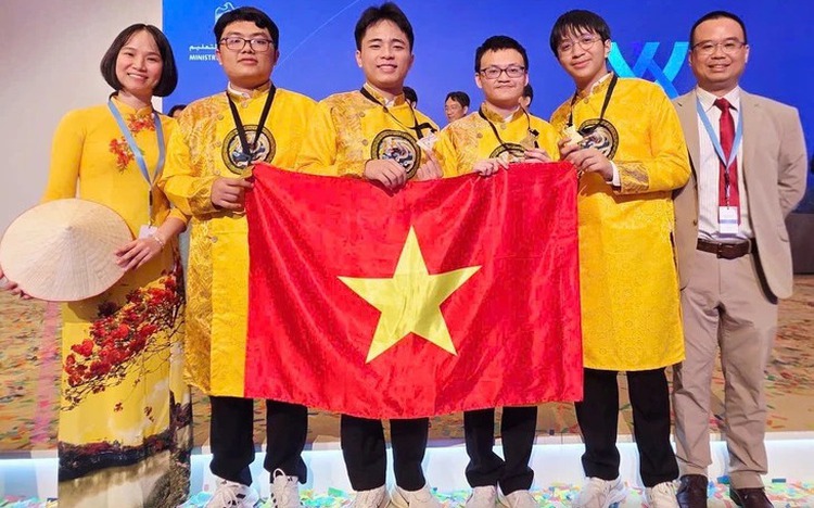Vietnam brings home 4 gold medals from International Chemistry Olympiad