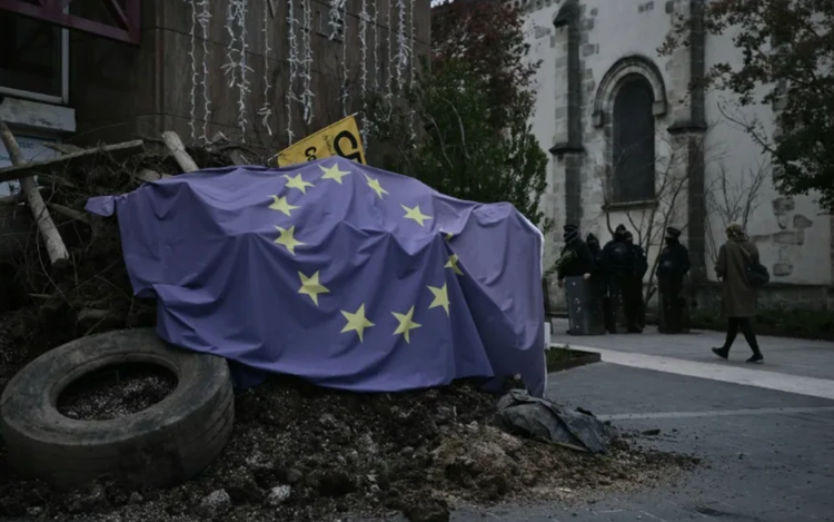 EU sets stage for big battle over long-term budget