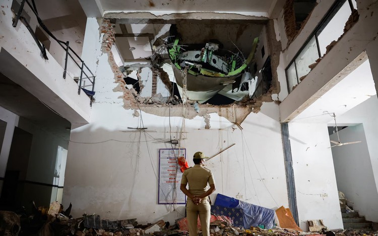 Air India crash probe focuses on actions of plane's captain, WSJ reports