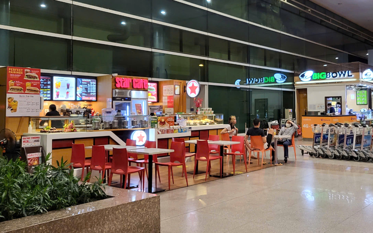 Airport service firms in Vietnam record hefty profits in H1
