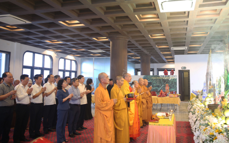 Requiem held for 39 victims of boat capsizing in Vietnam’s Ha Long Bay