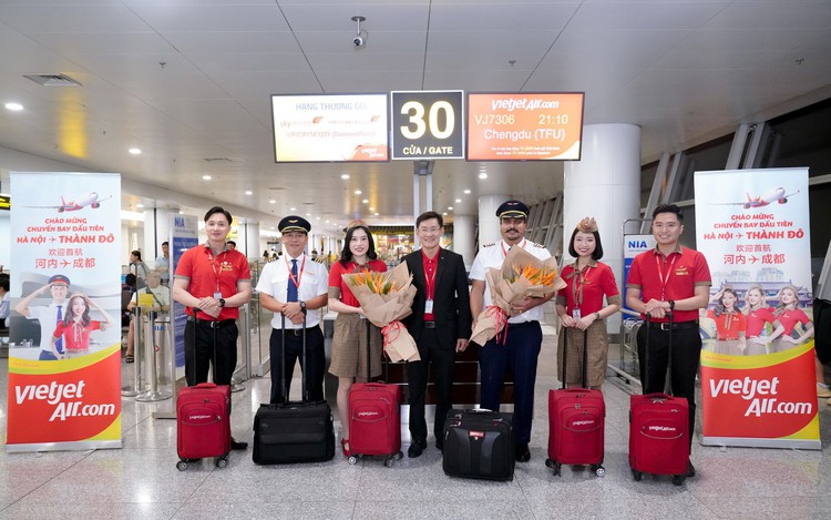 Vietnam’s Vietjet opens route connecting Hanoi and China's Chengdu