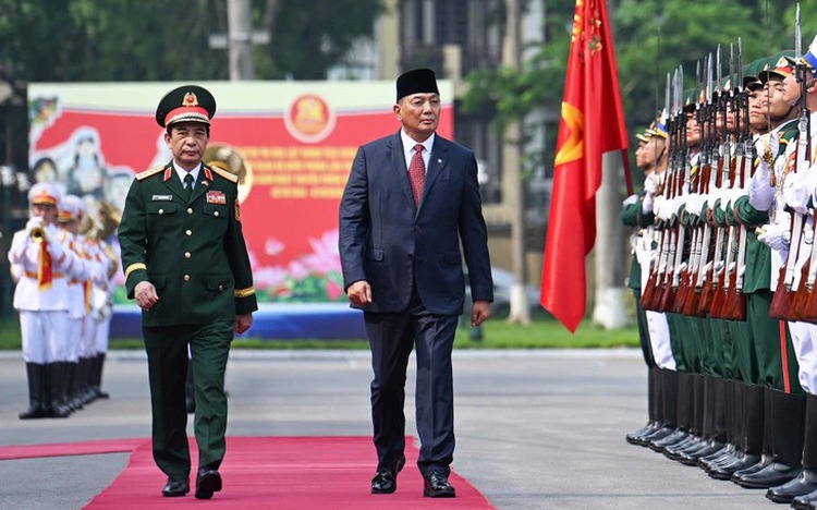 Vietnam, Indonesia pledge to strengthen defense cooperation