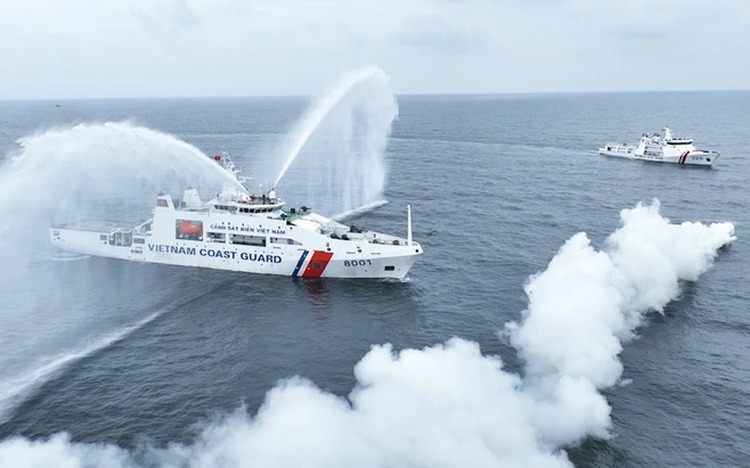Vietnam keeps close watch on East Vietnam Sea developments: foreign ministry