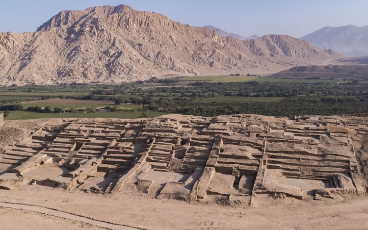 Archaeologists in Peru unveil 3,500-year-old city that linked coast and Andes