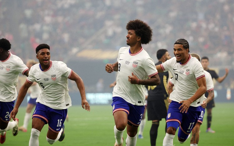 Mexico beat US 2-1 to win 10th Gold Cup title