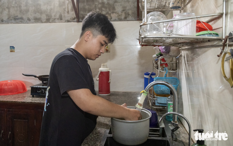 Vietnamese student dreams of becoming doctor to hear father’s voice