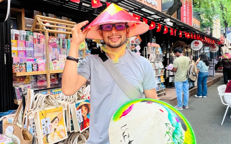 Gift market bustling ahead of Vietnam’s National Day