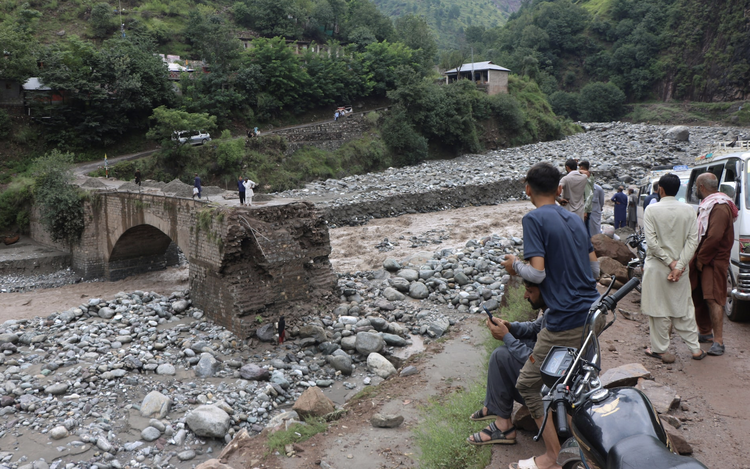More than 300 people dead in Pakistan after heavy rains, floods