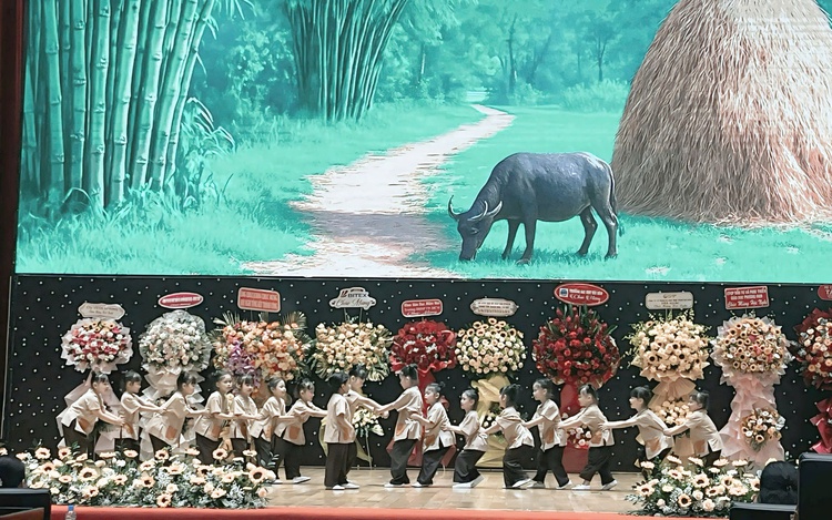 Ho Chi Minh City to expand English learning in preschools for new school year