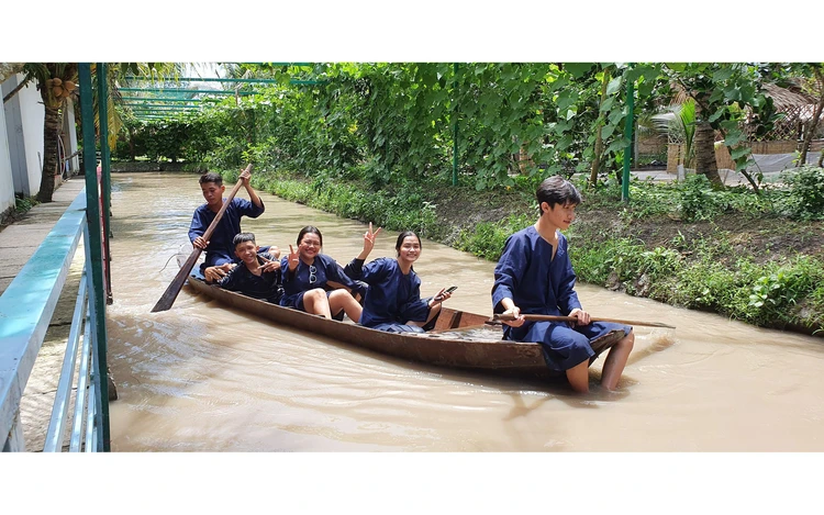 Holiday cheer in Vietnam: Can Tho gears up with river cruises, countryside experiences and fireworks