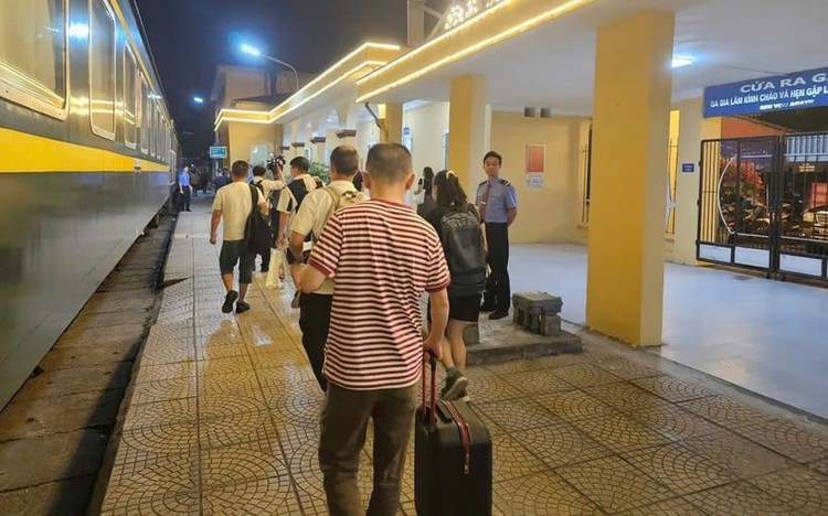 Vietnam-China rail route serves nearly 4,000 passengers in 2 months