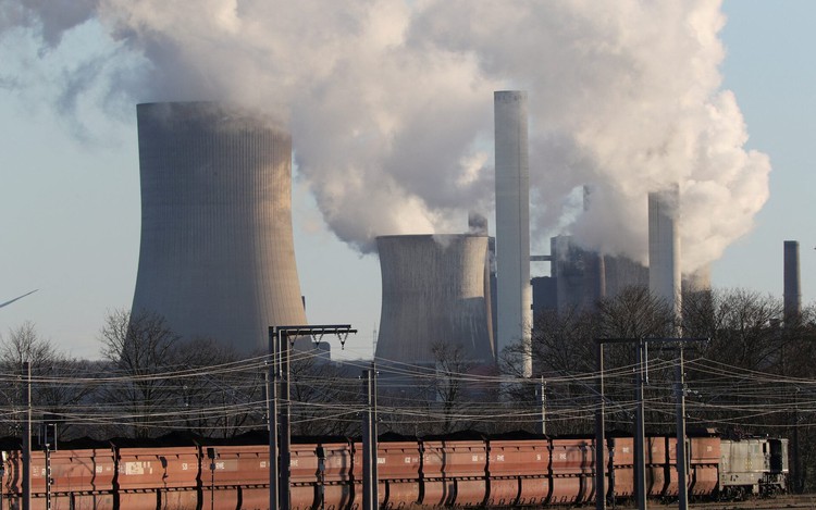 Europe's old power plants to get digital makeover driven by AI boom