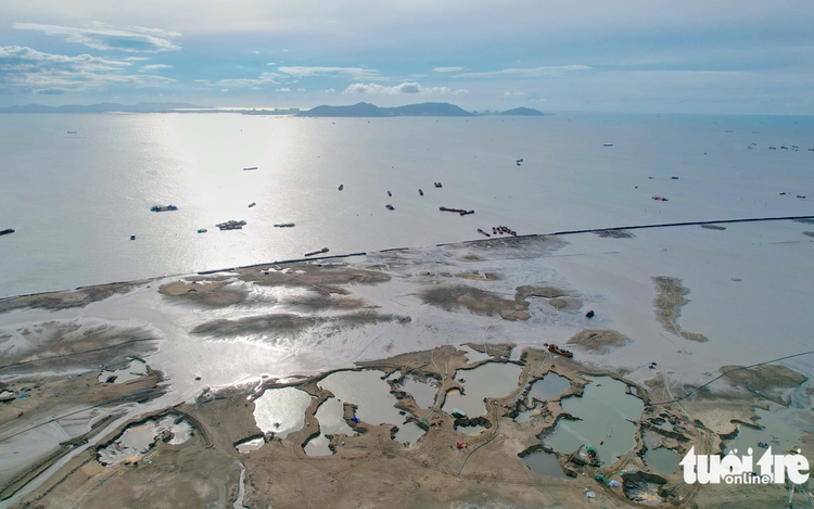 Drone photos of Can Gio sea reclamation urban project in Ho Chi Minh City nearly 6 months after groundbreaking
