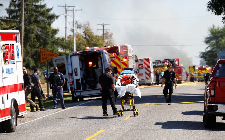 Shooter kills at least four, wounds eight at Michigan church