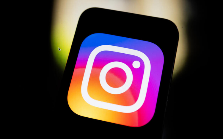 Anger in Japan after Instagrammer drinks burial site offering